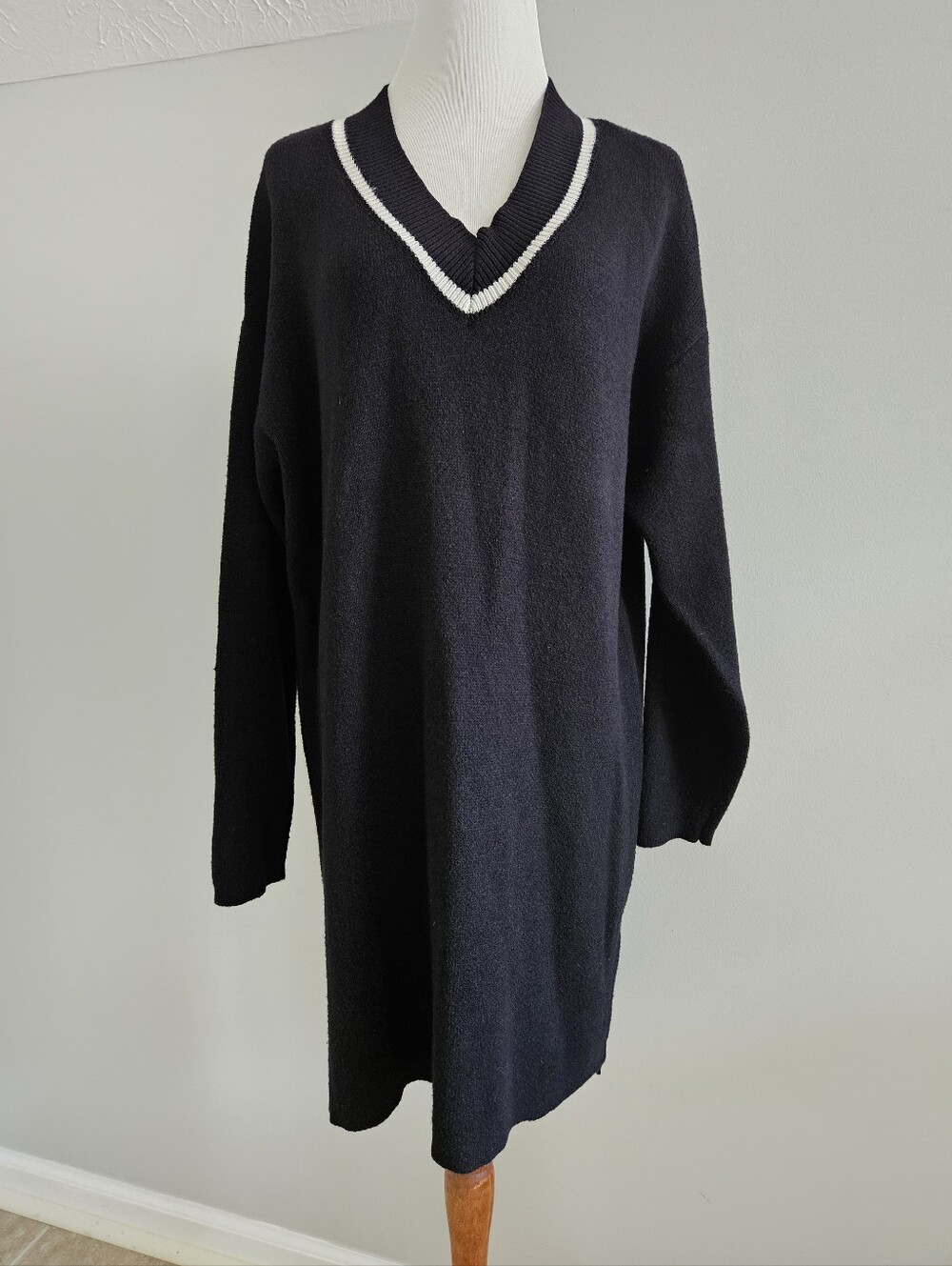 Hudson Gray | Black V-Neck With White Trim Sweater Dress